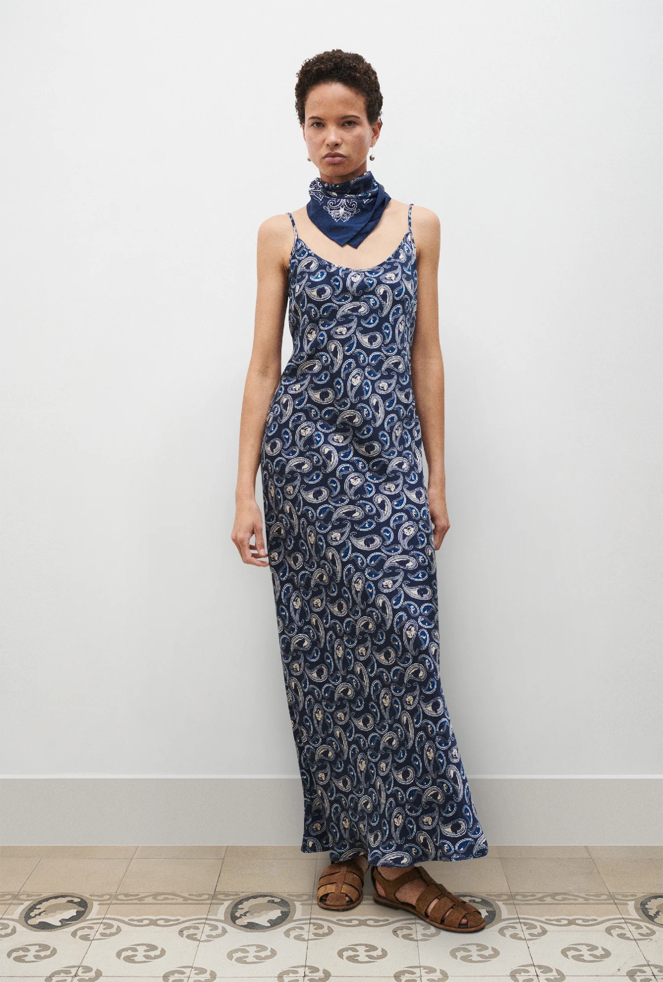 1996 Dress Hounds Paisley - Image 2