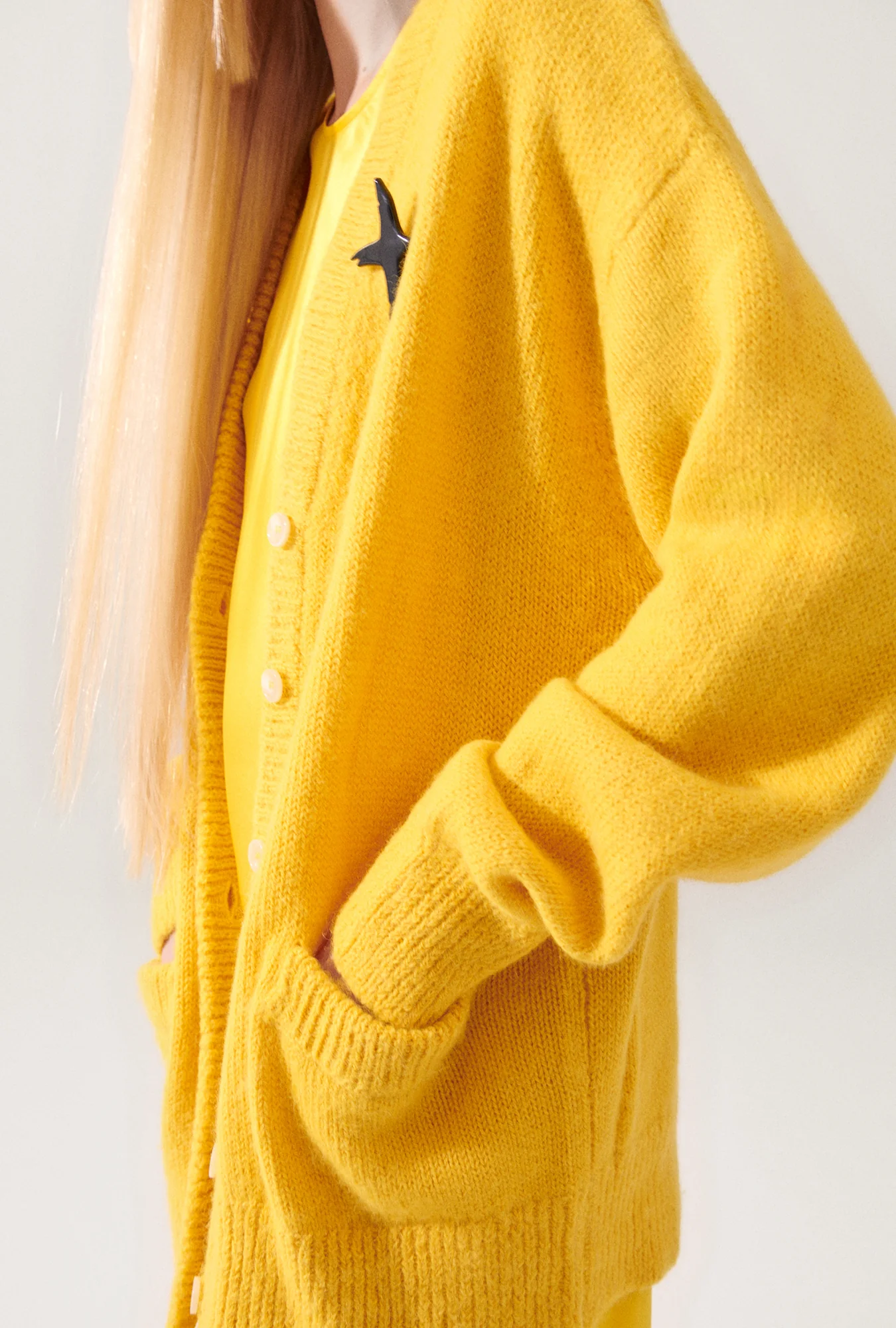 Alpaca Slouch Cardigan Marigold - Image 4