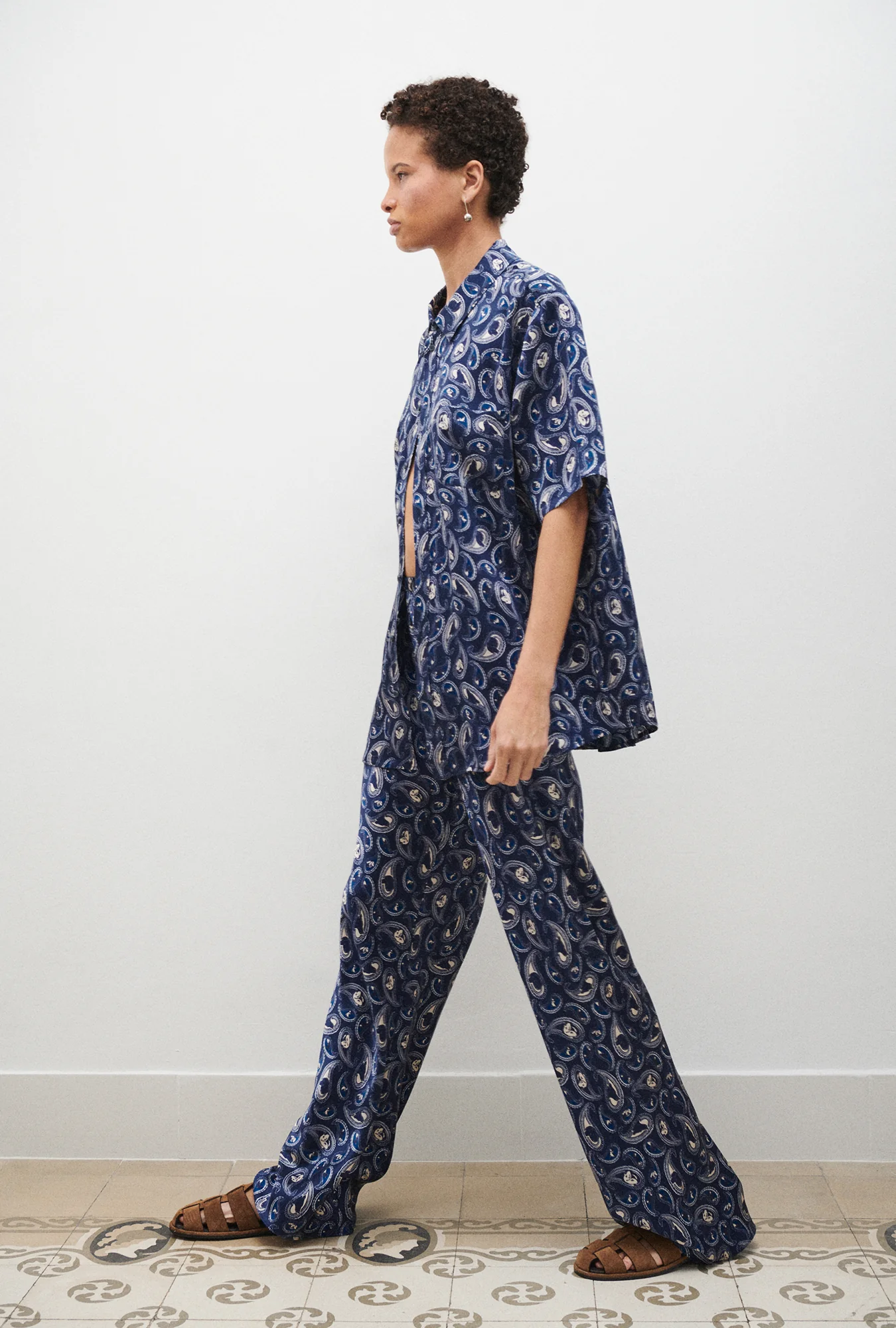 Bias Cut Pants Hounds Paisley - Image 7