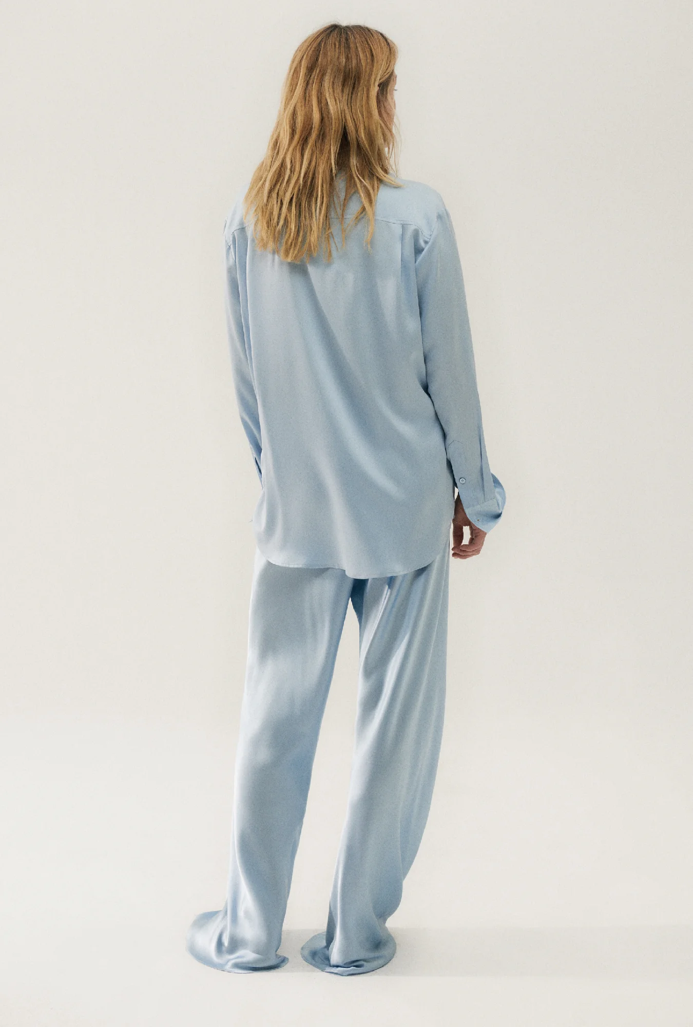 Boyfriend Shirt Sky - Image 4