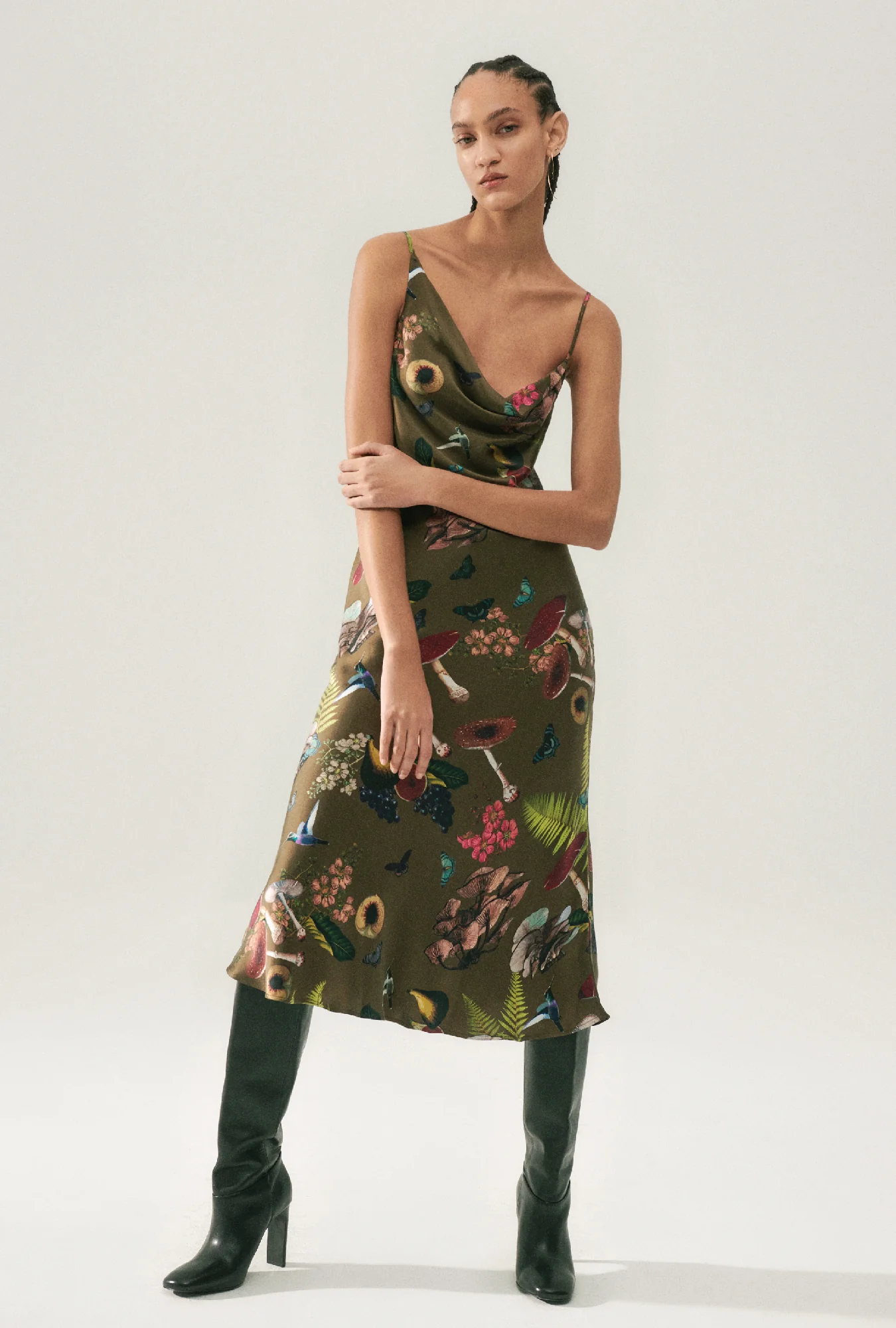 Carrie Dress Magic Mushroom Dark Earth - Image 2