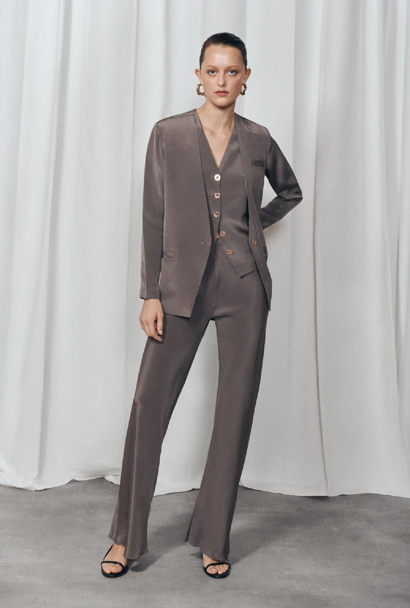 CDC Collarless Blazer Cinder - Image 3