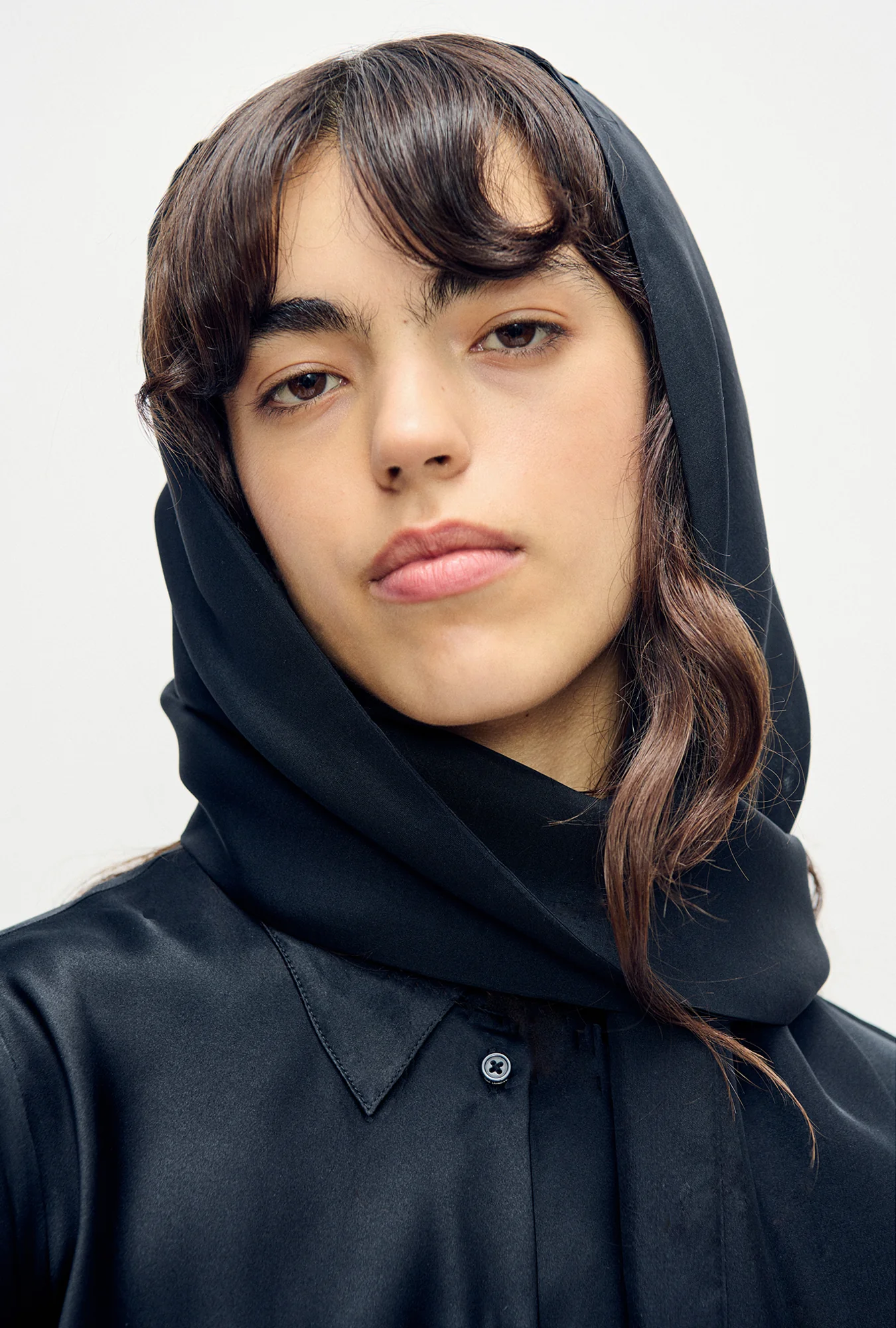 Chiffon Hollywood Headscarf Black - Image 2