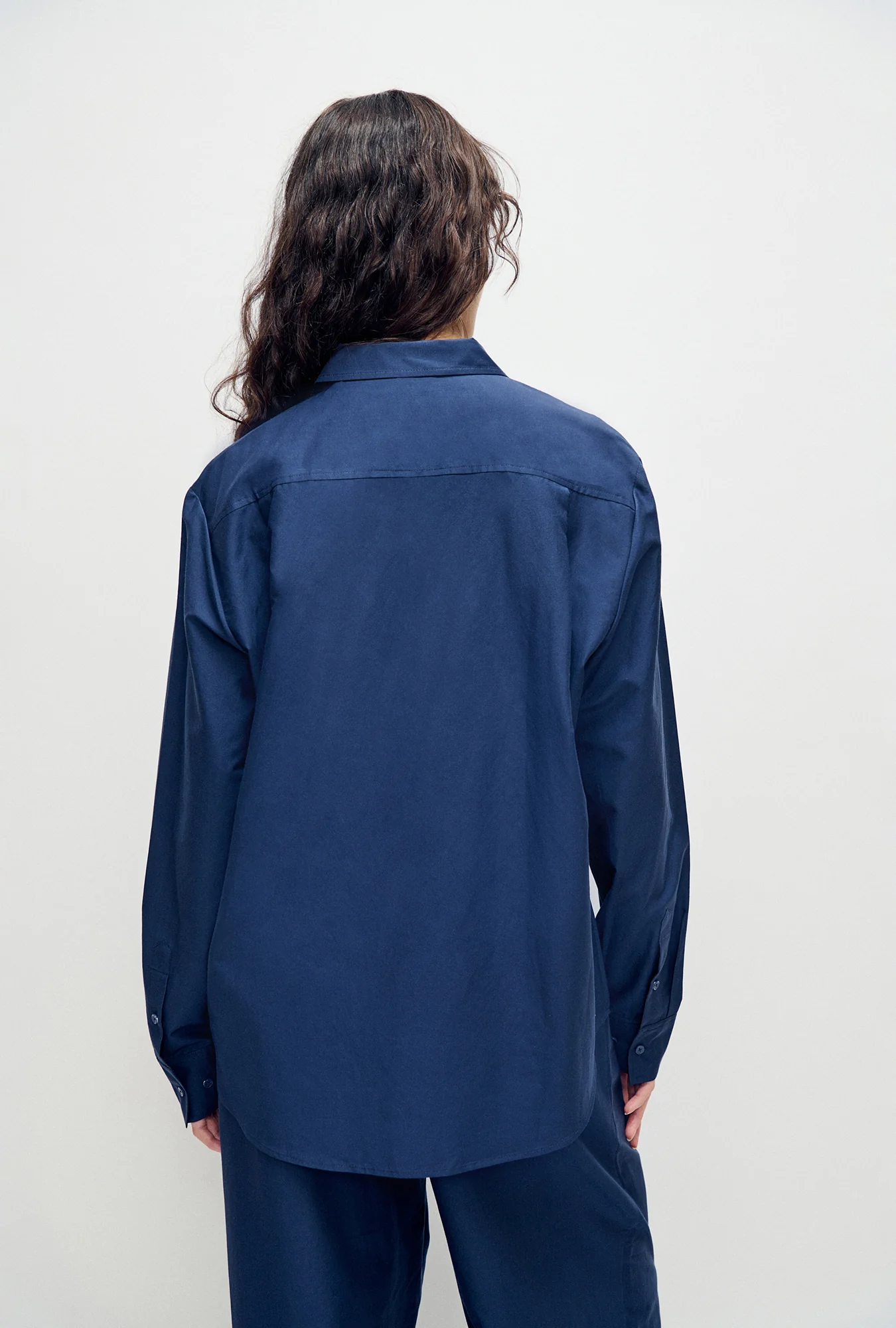 Cotton Silk Boyfriend Shirt Midnight - Image 3