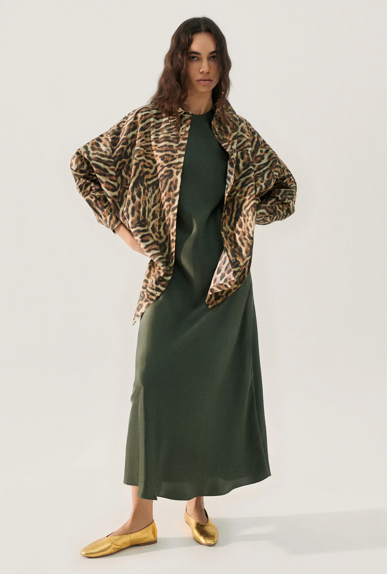 Cotton Silk Round Shirt Leopard - Image 2