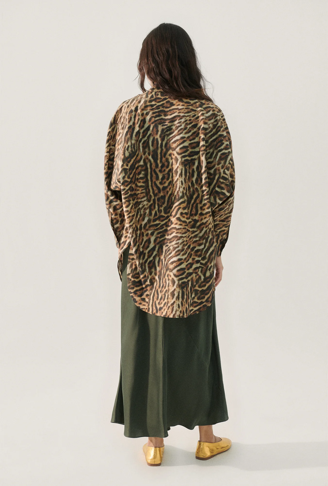 Cotton Silk Round Shirt Leopard - Image 4