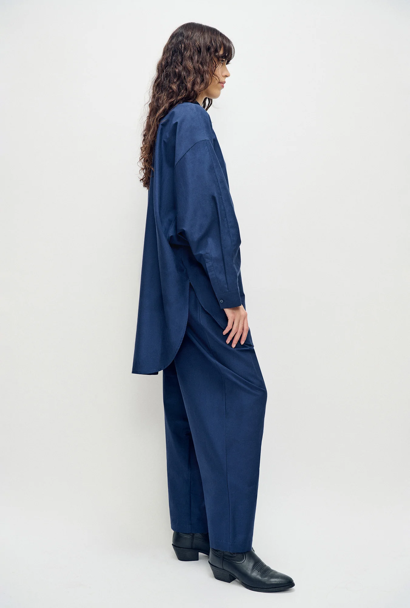 Cotton Silk Round Shirt Midnight - Image 4