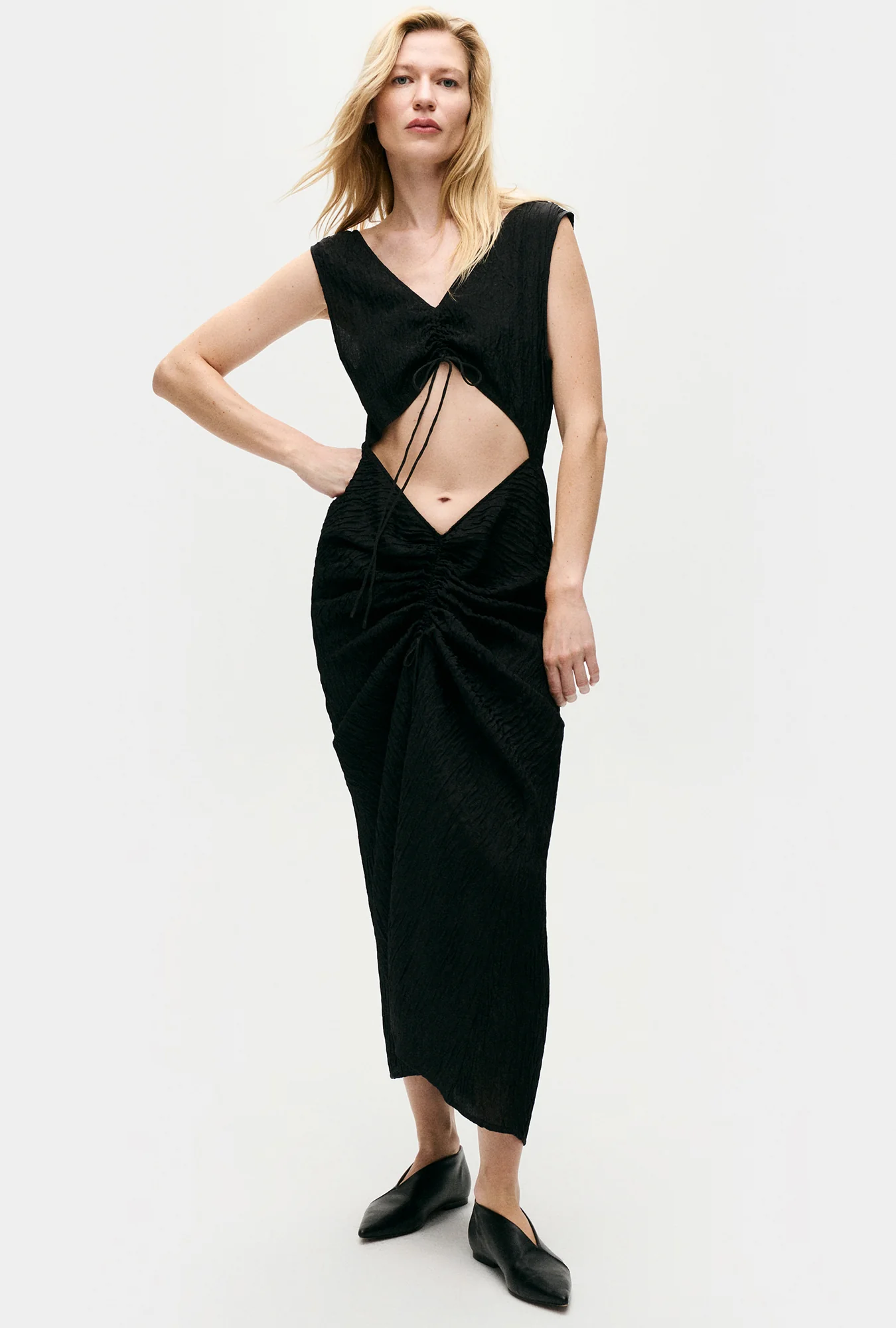 Crinkle Peek-A-Boo Dress Black - Image 7