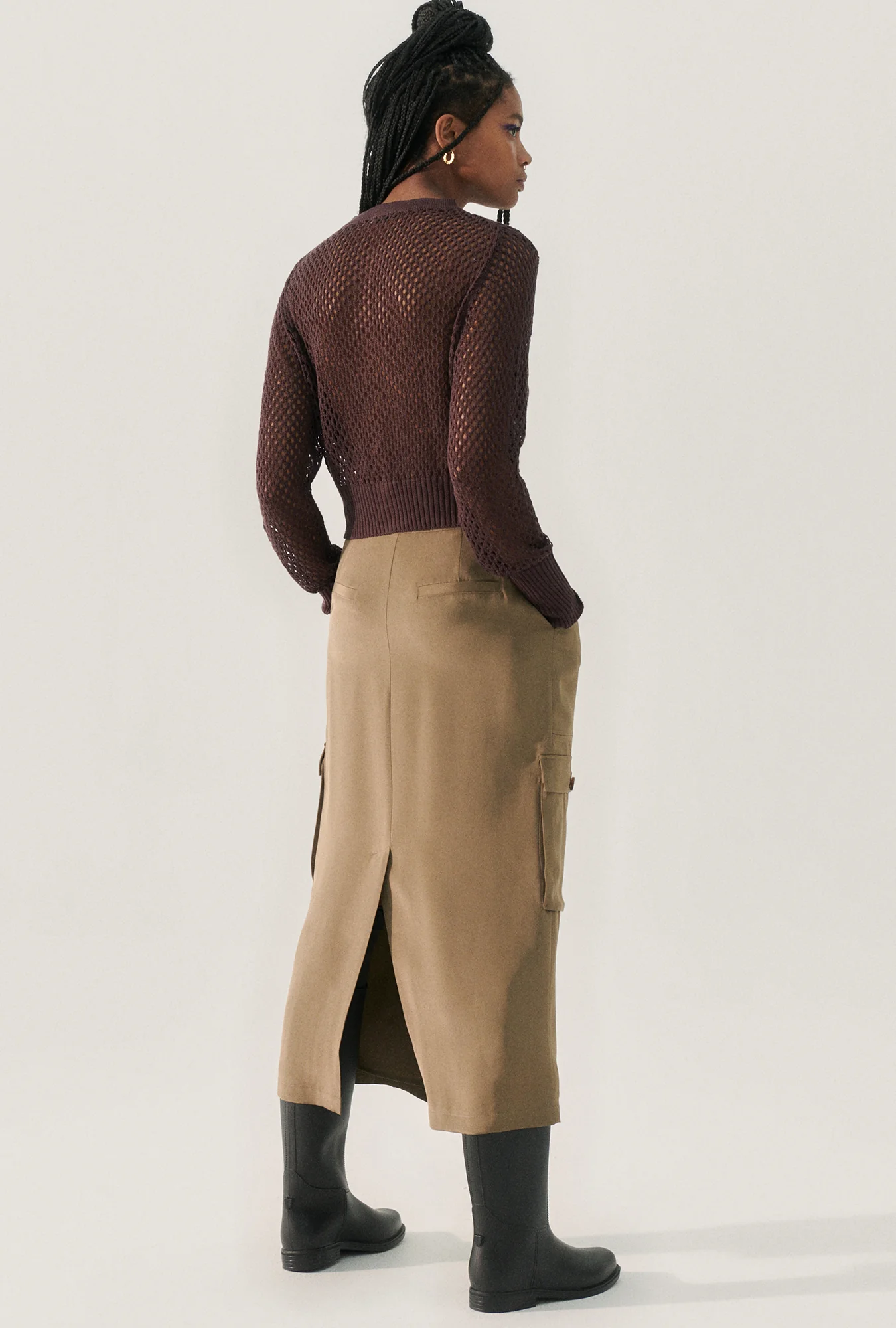 Crochet Cropped Cardigan Cacao - Image 3