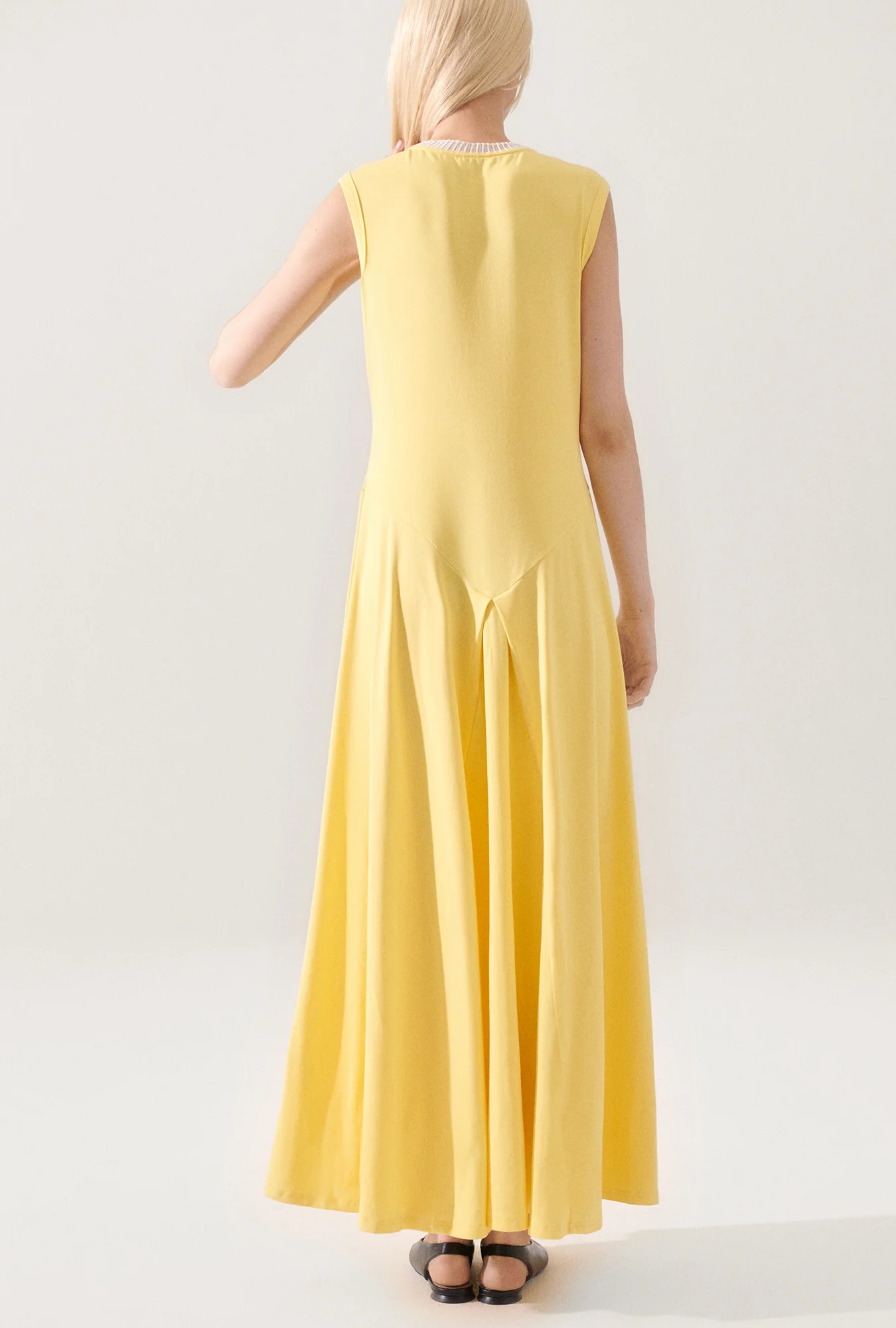 Crochet Trim Dress Titanate - Image 3