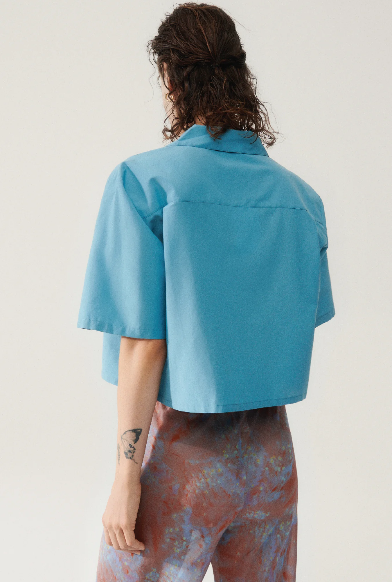 Cotton Silk Cropped Camp Shirt Lake - Image 4