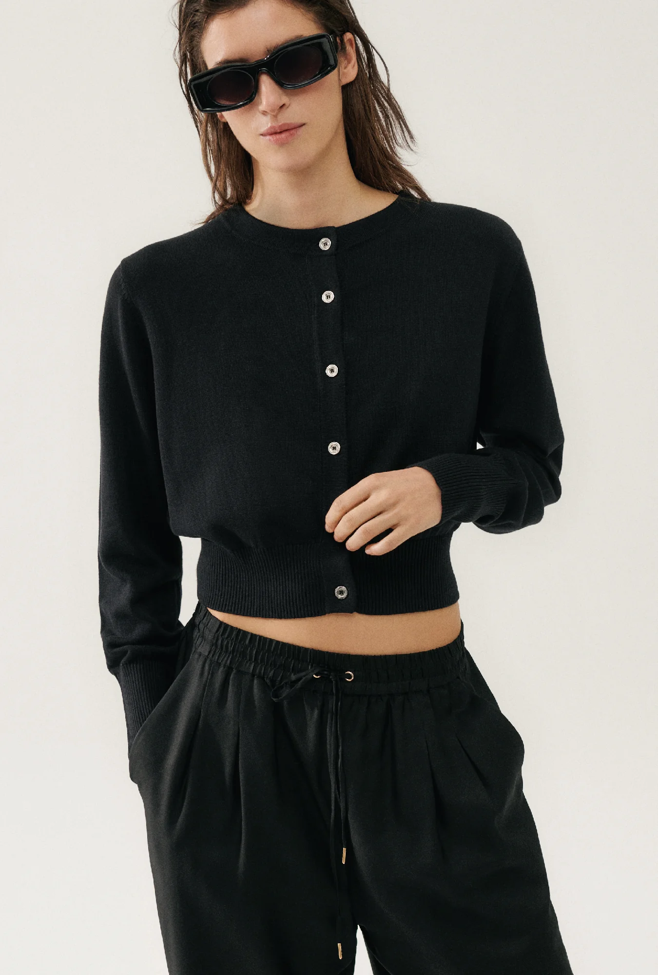Cropped Cardigan Black - Image 2