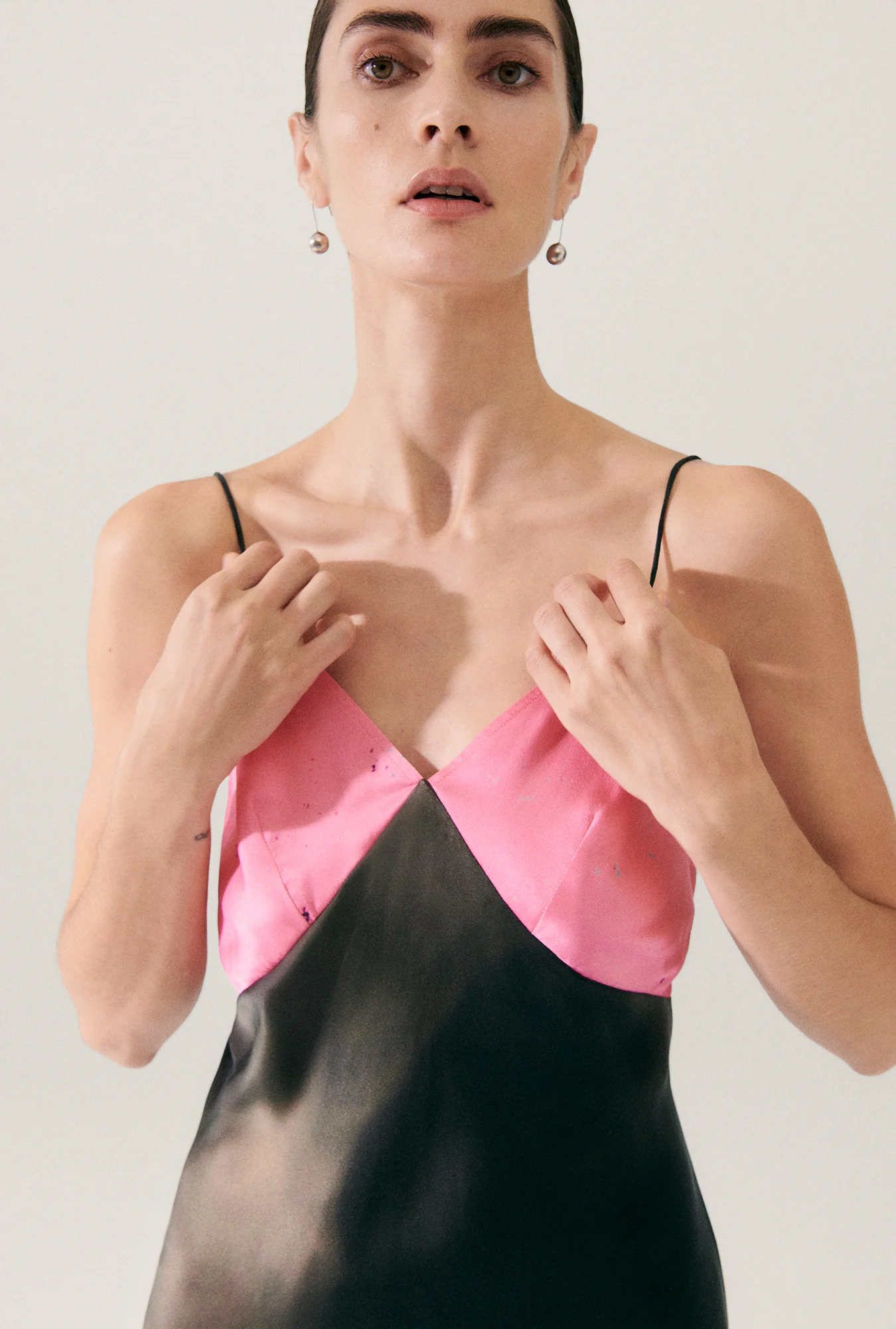 Deco Rouleau Dress Smoke / Hog Wash - Image 4