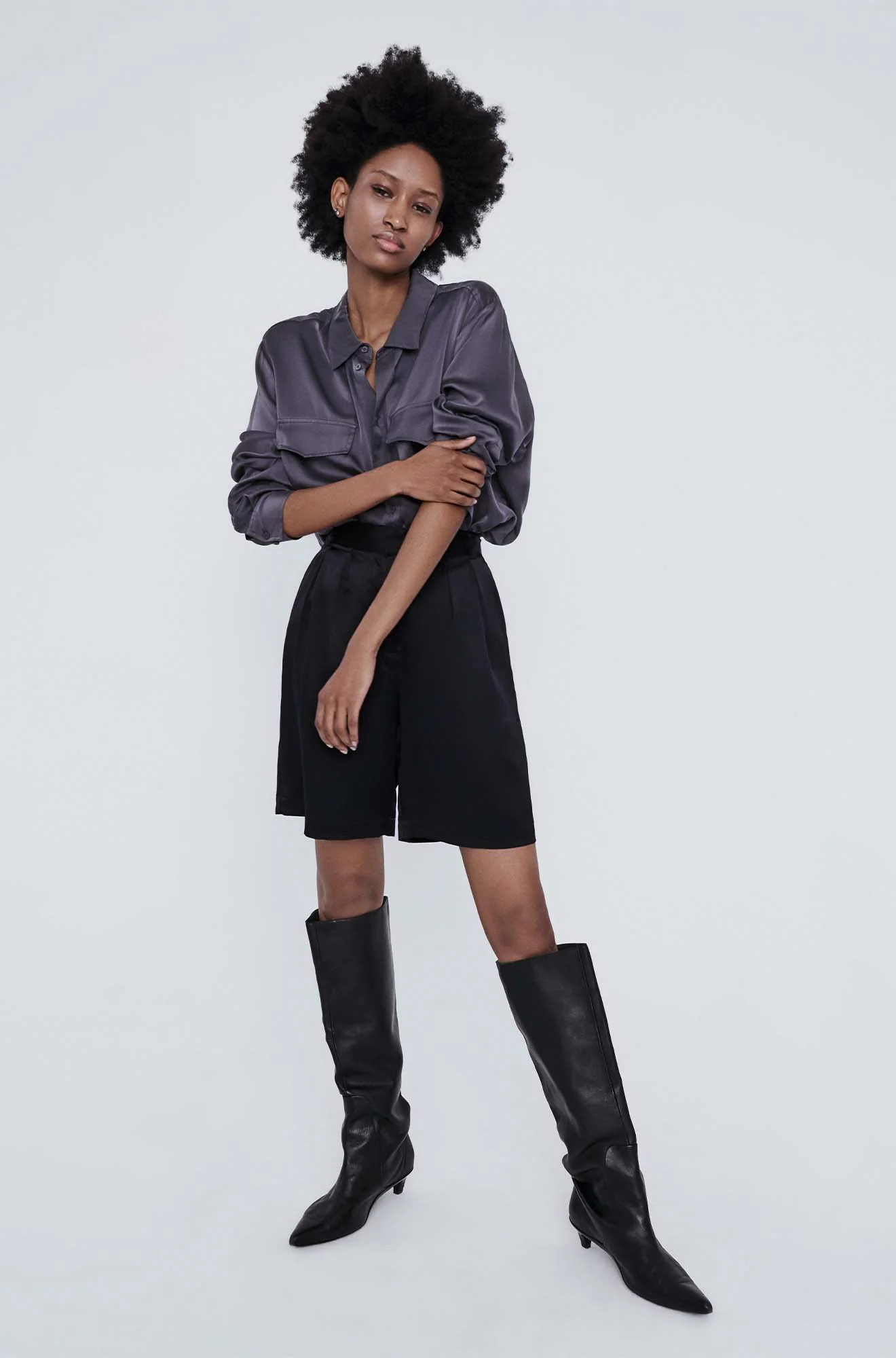 Double Pleated Shorts Black - Image 2