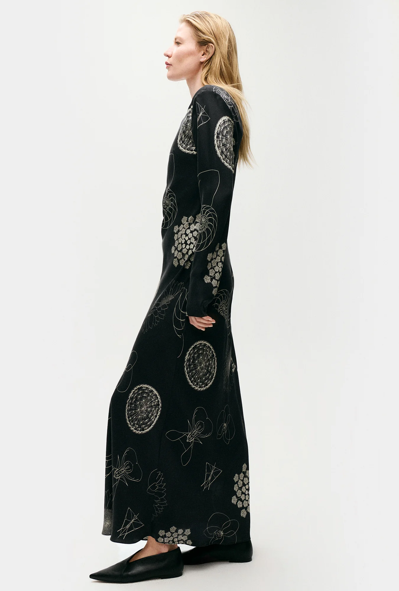 Full Sleeve Bias Dress Fibonacci Black - Image 3