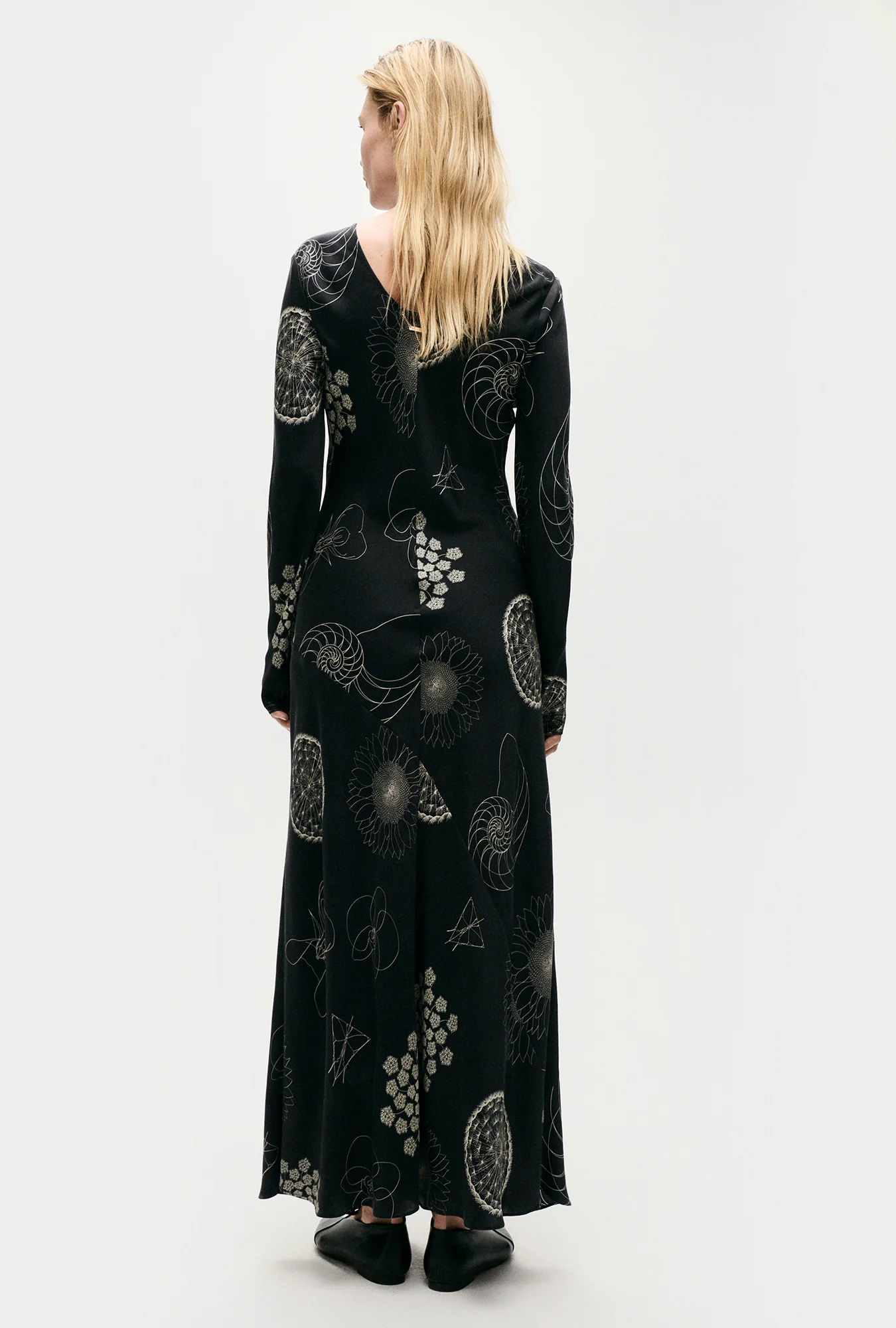 Full Sleeve Bias Dress Fibonacci Black - Image 4