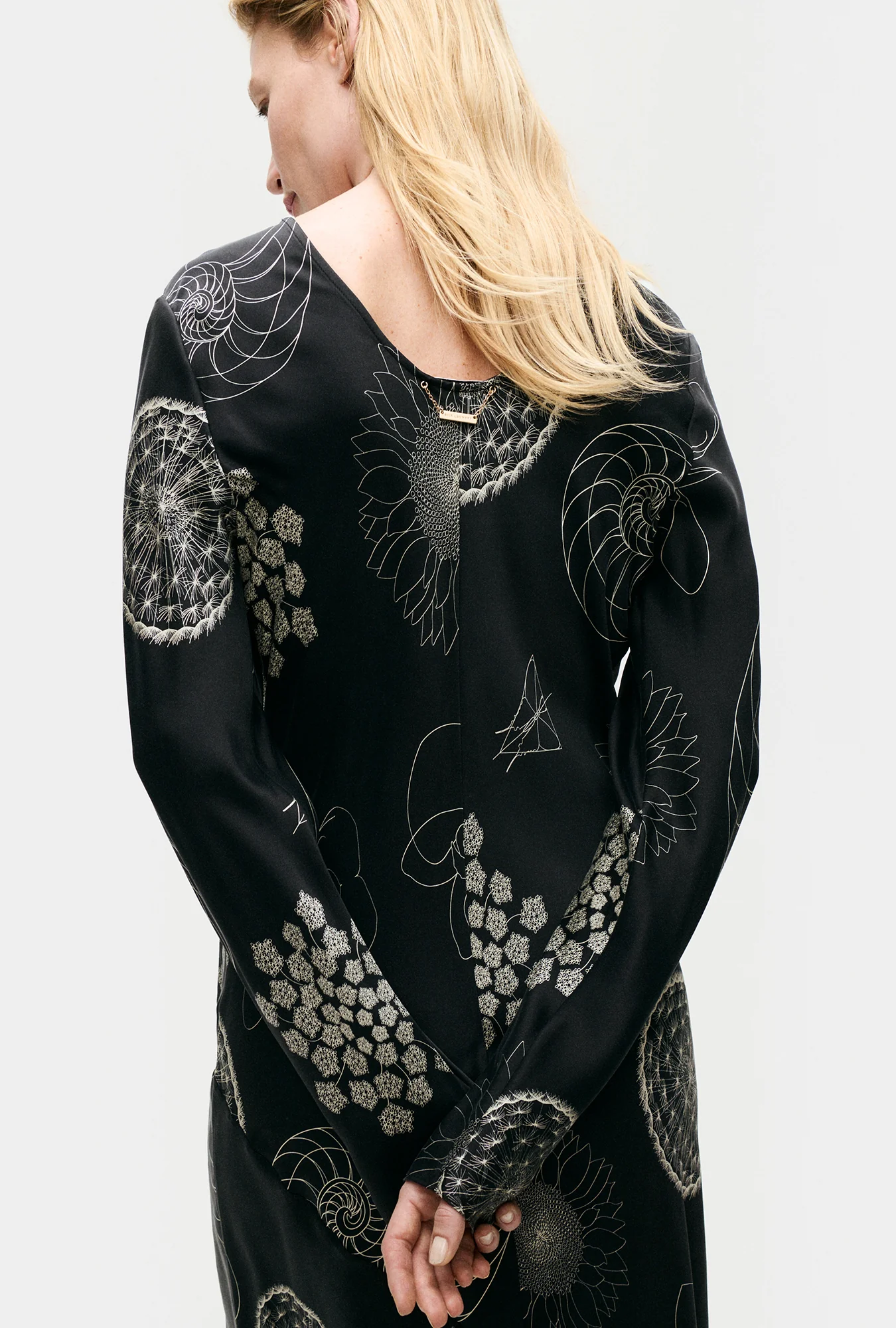 Full Sleeve Bias Dress Fibonacci Black - Image 5