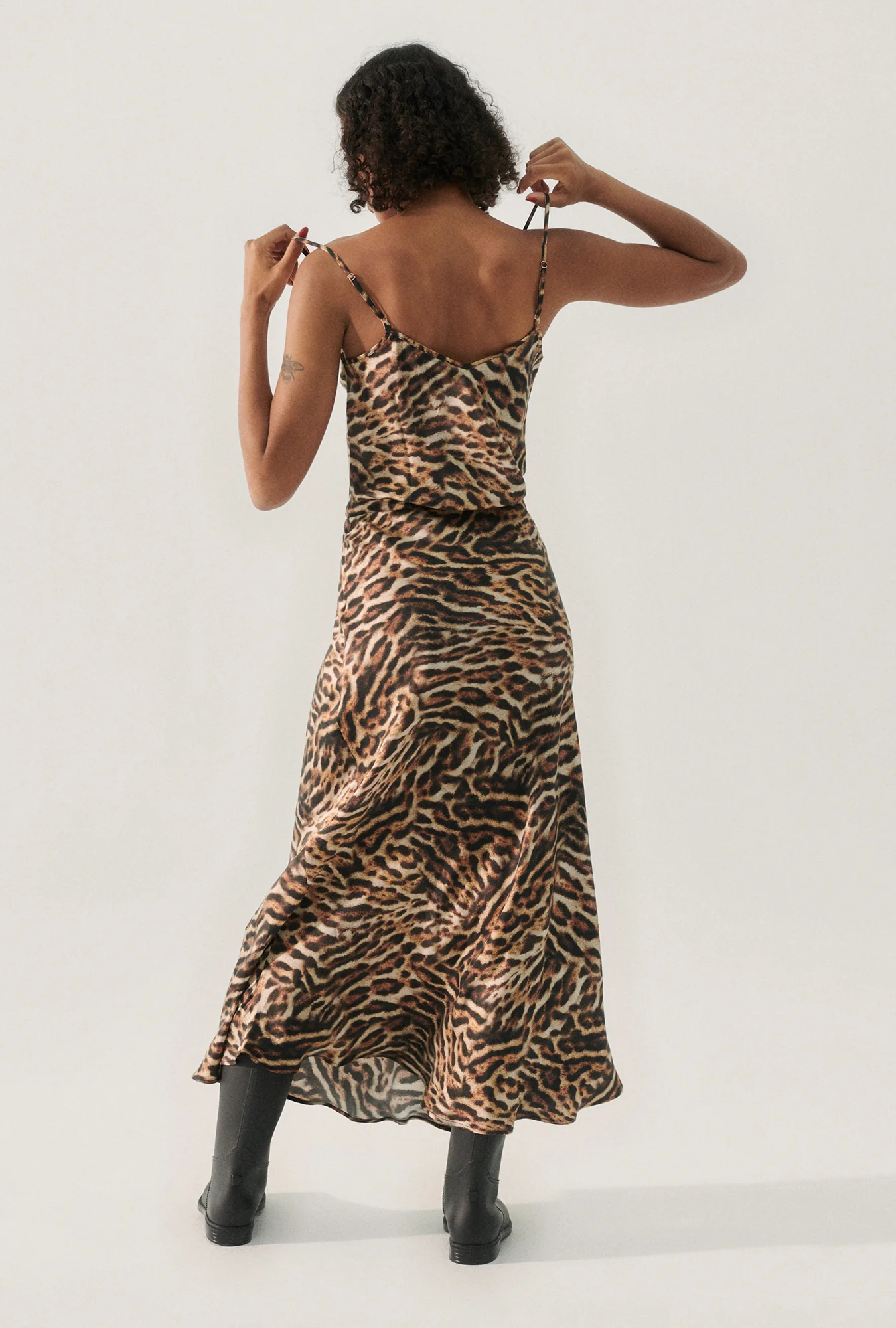 Long Bias Cut Skirt Leopard - Image 3