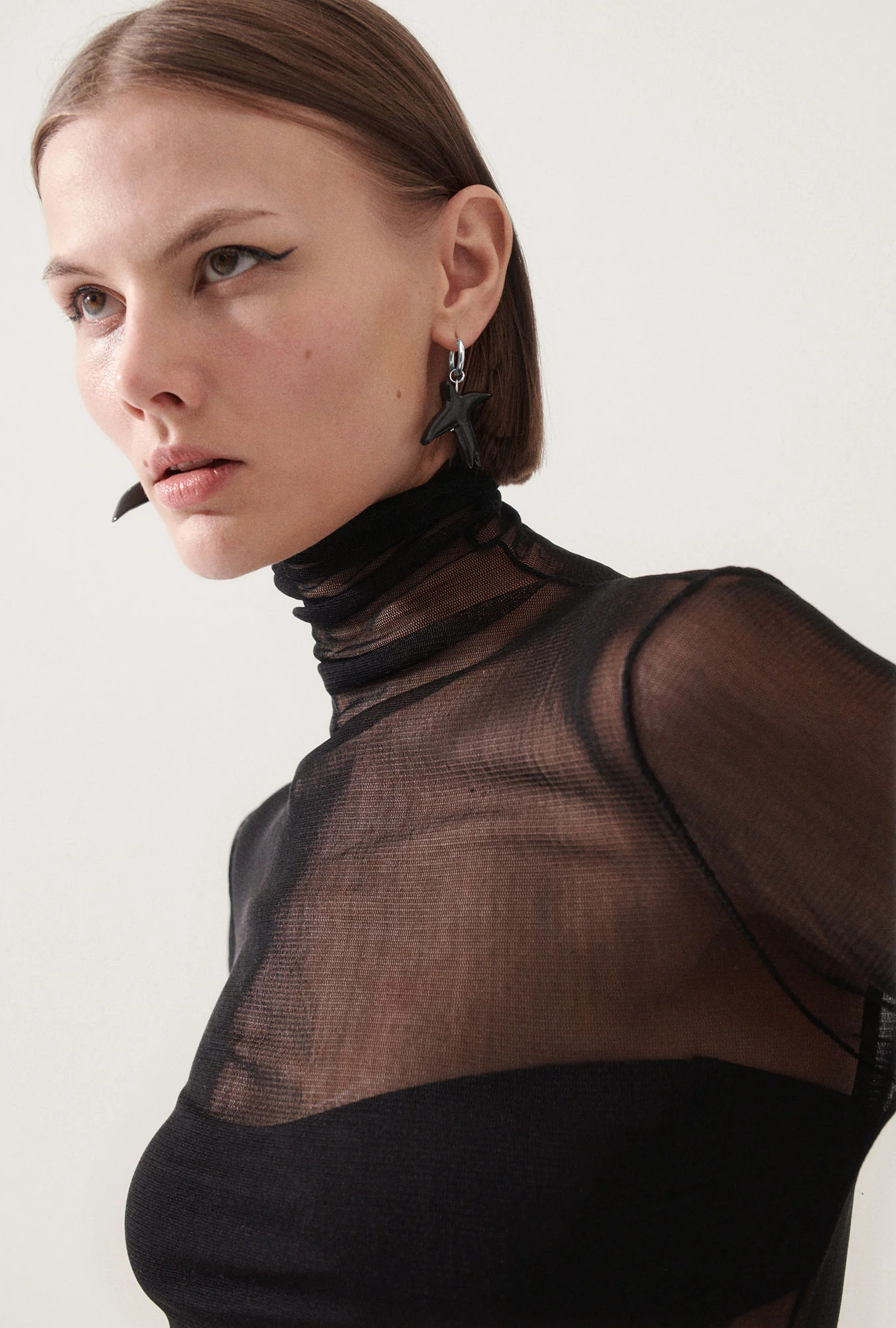 Raven Earrings Black - Image 2
