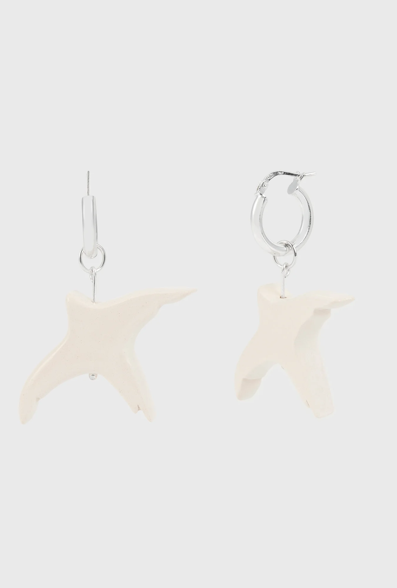 Raven Earrings White