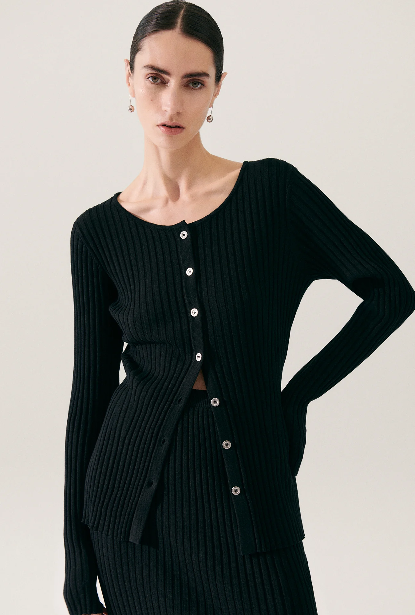 Ribbed Cardigan Black - Image 2