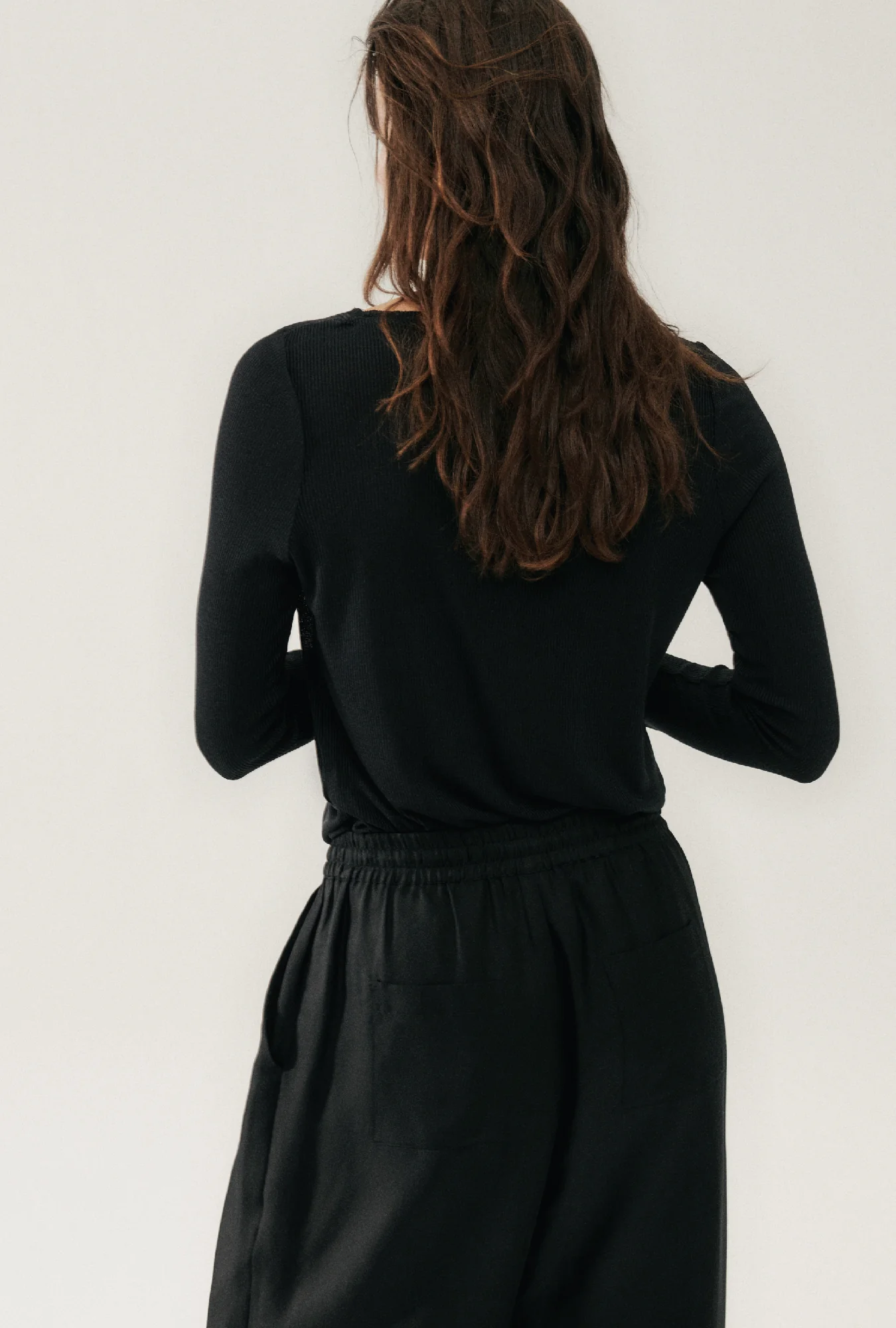 Ribbed Long Sleeve Top Black - Image 4