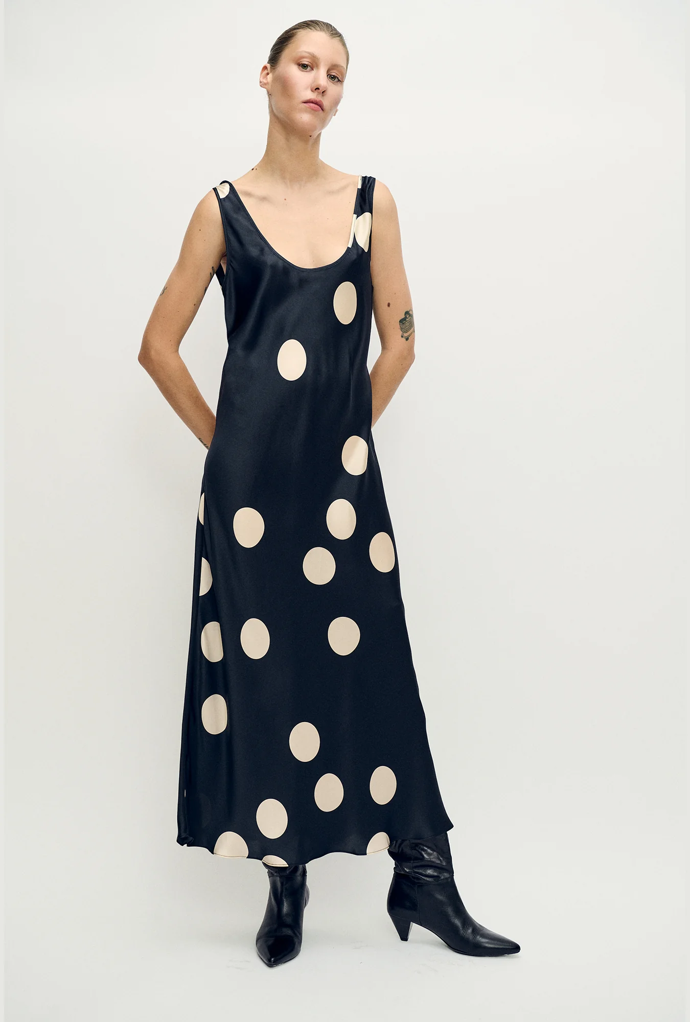 Scoop Neck Dress Large Polka Dot - Image 2
