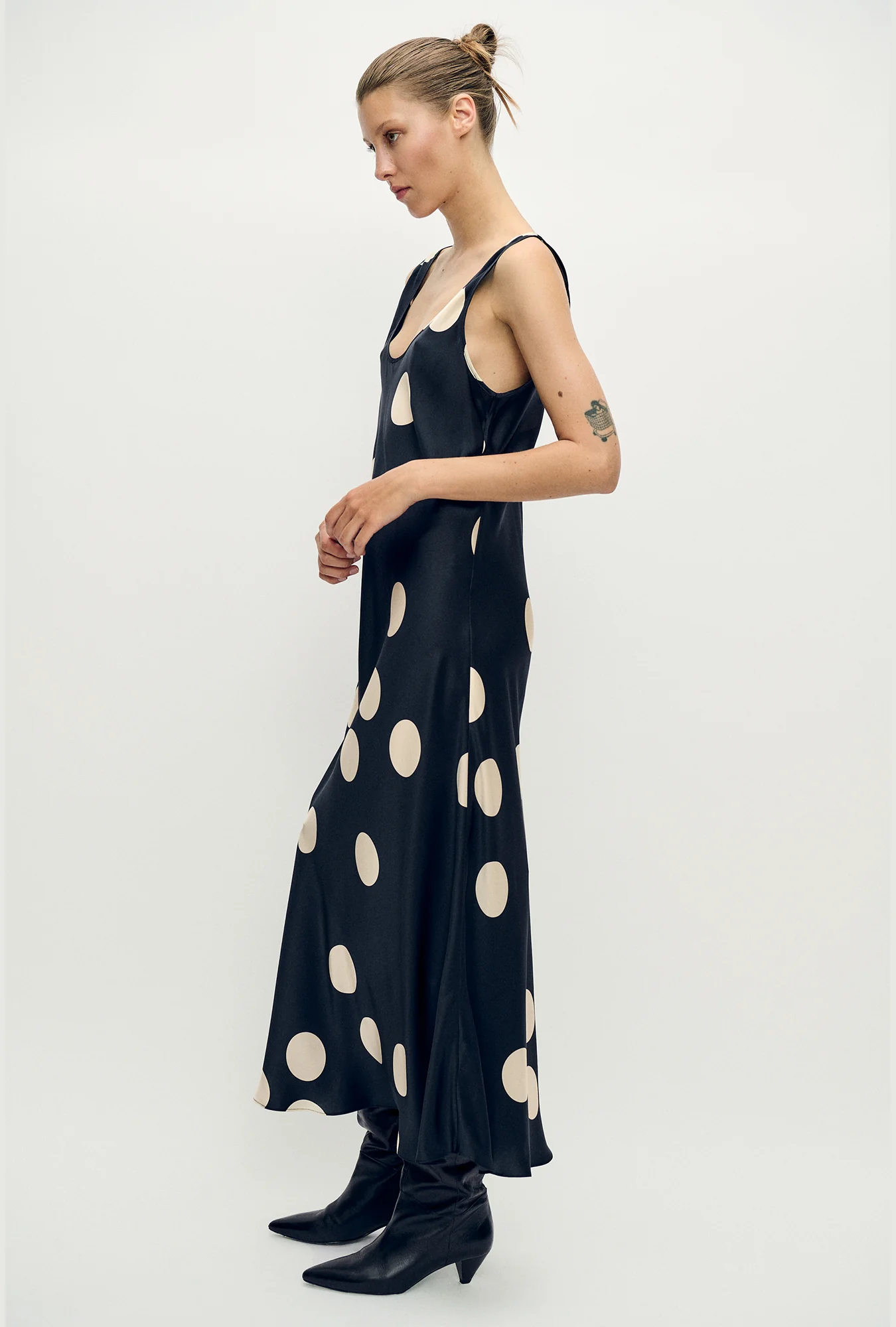 Scoop Neck Dress Large Polka Dot - Image 4