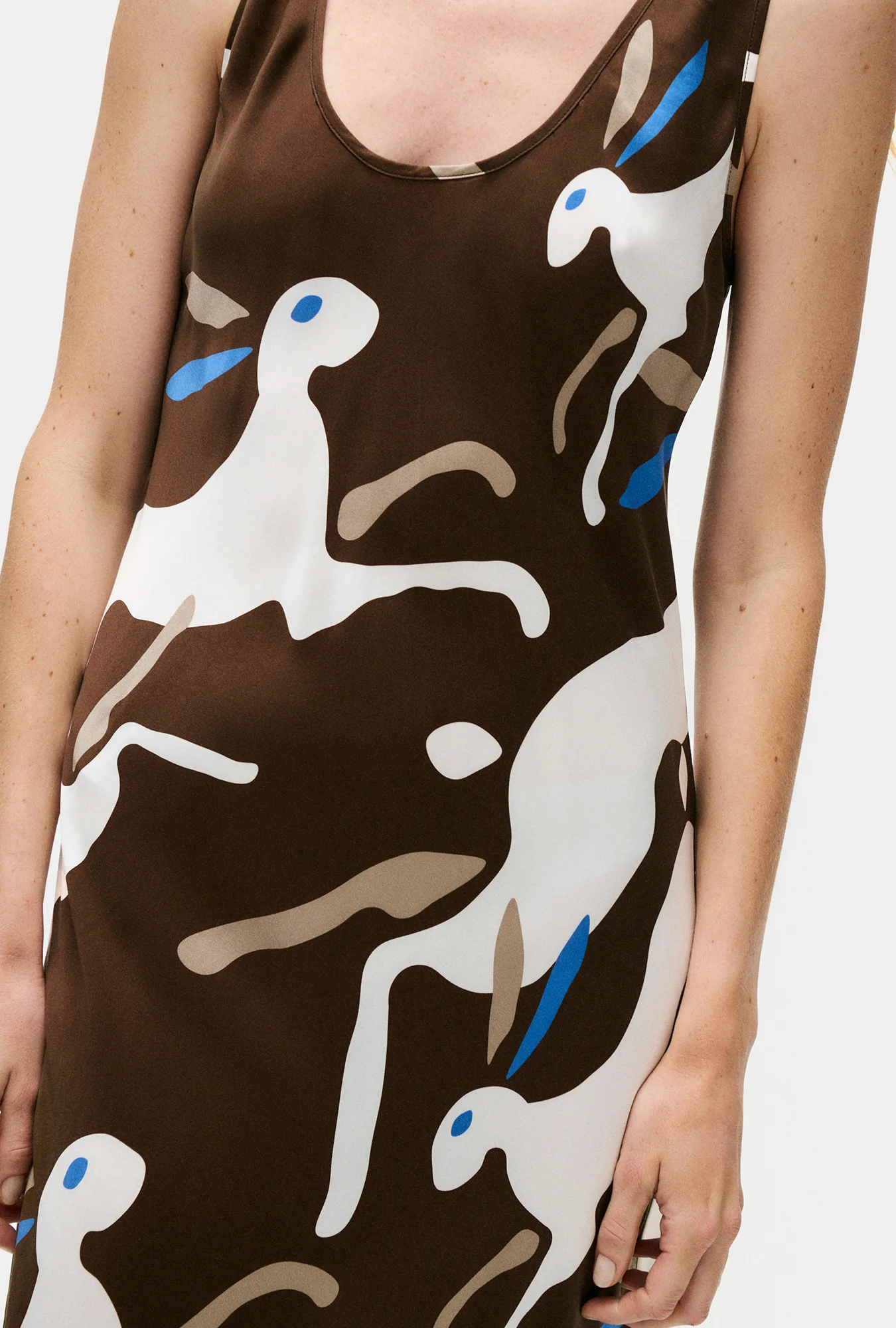 Scoop Neck Dress Rabbit Dark Earth - Image 5