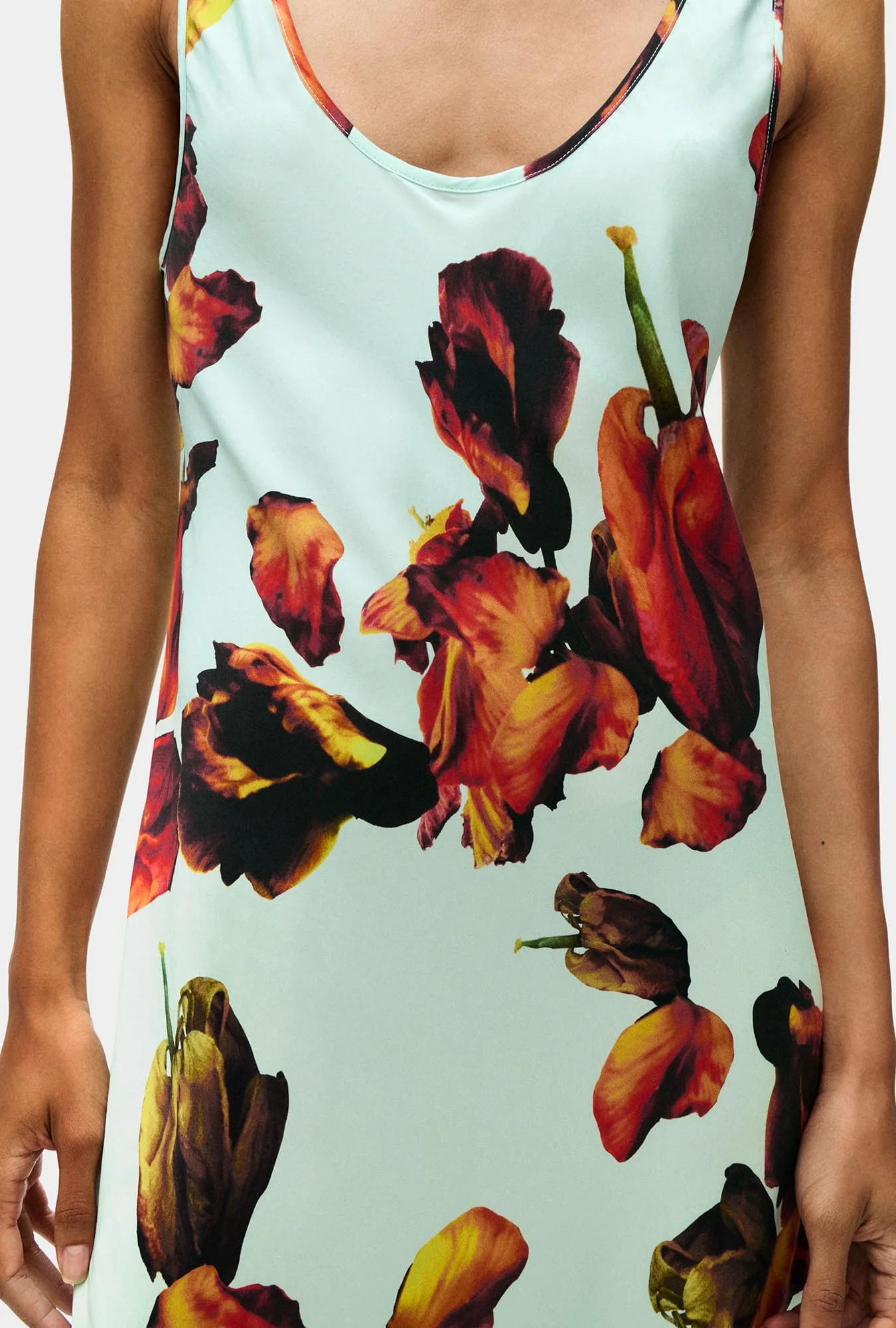 Scoop Neck Dress Tulipa Dew - Image 4