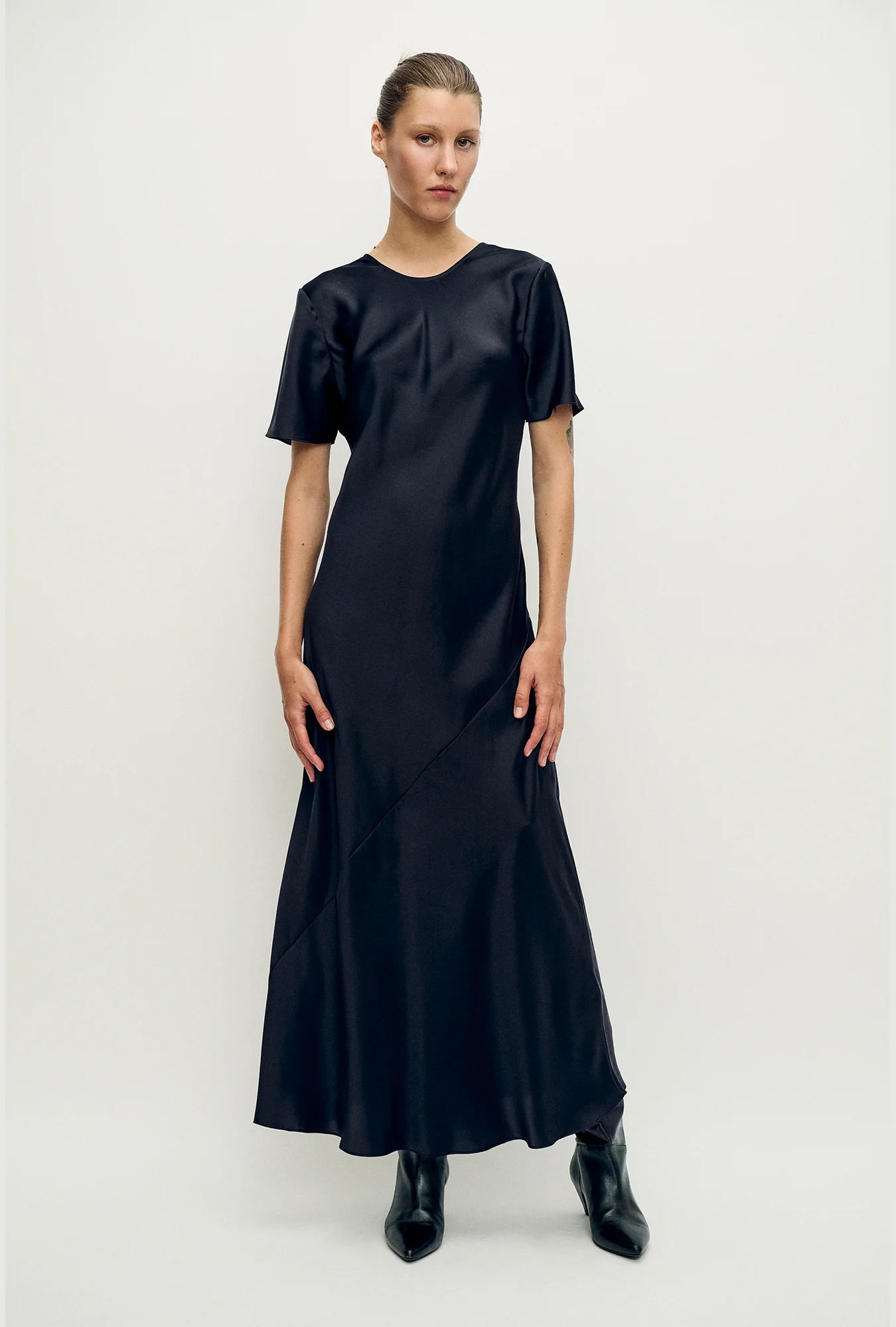 Short Sleeve Bias Dress Black - Image 2