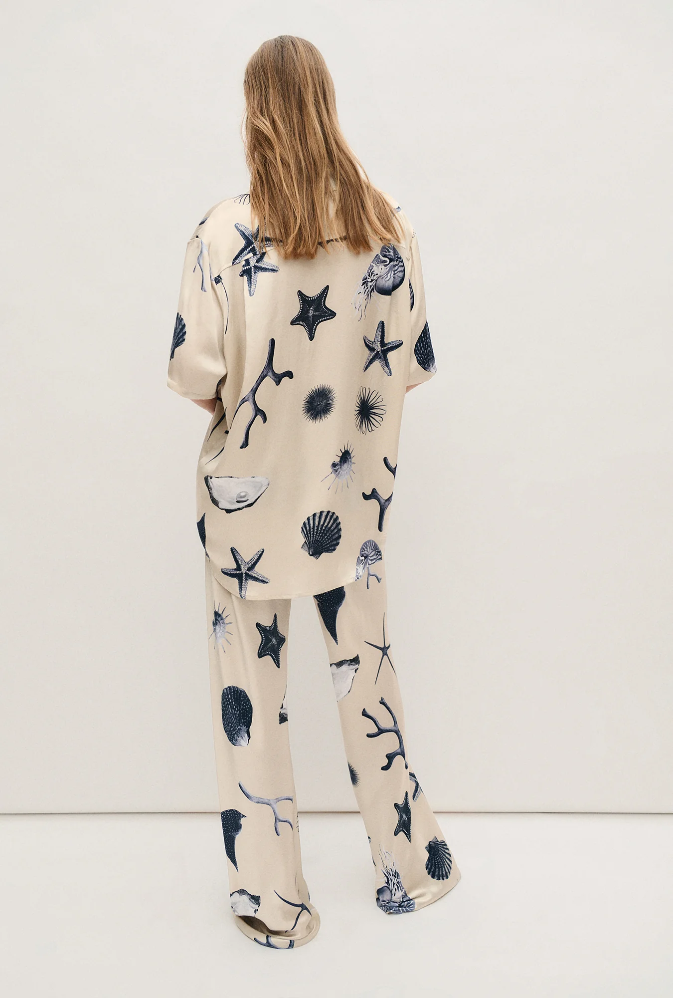 Short Sleeve Boyfriend Shirt Seashells - Image 4