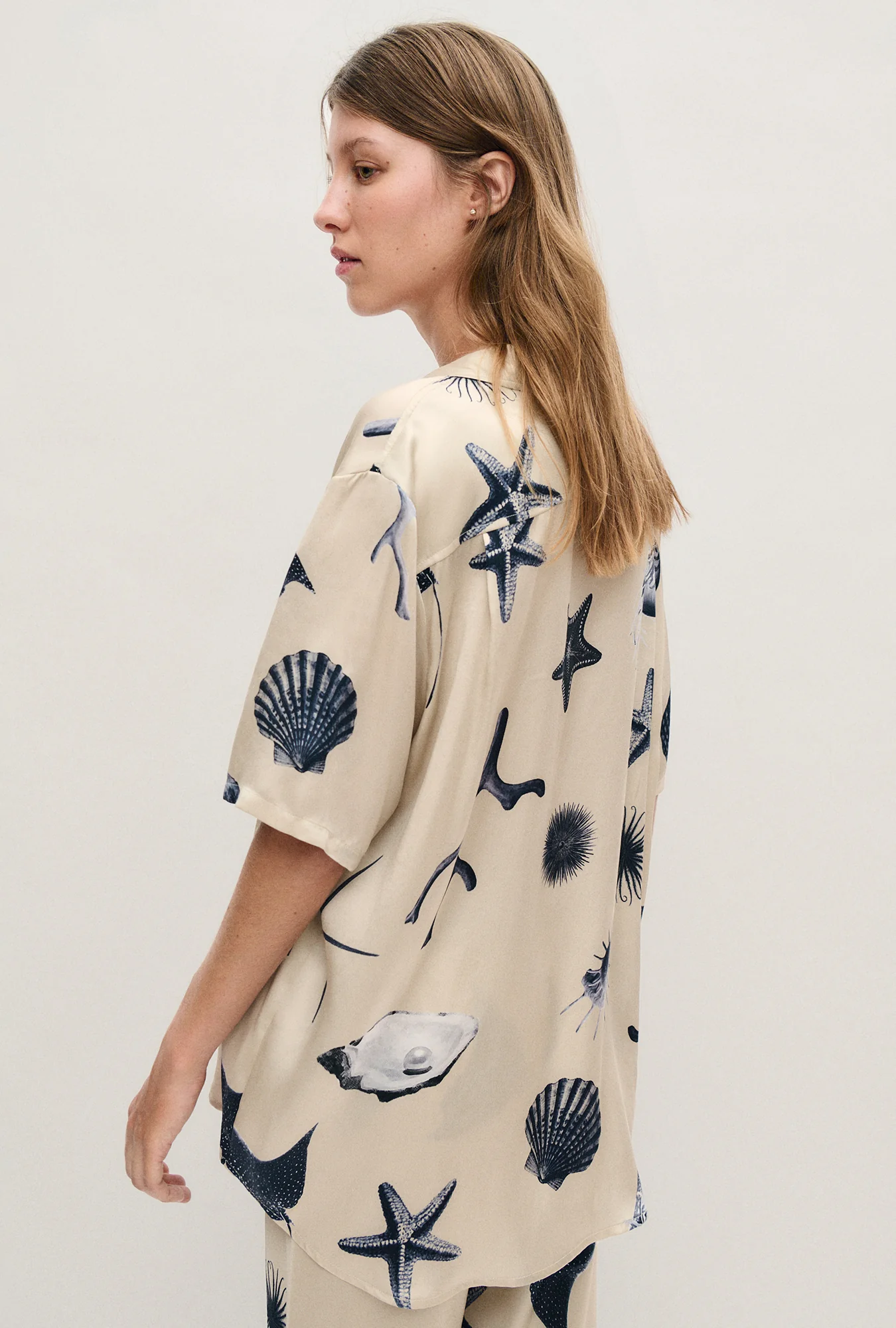 Short Sleeve Boyfriend Shirt Seashells - Image 5