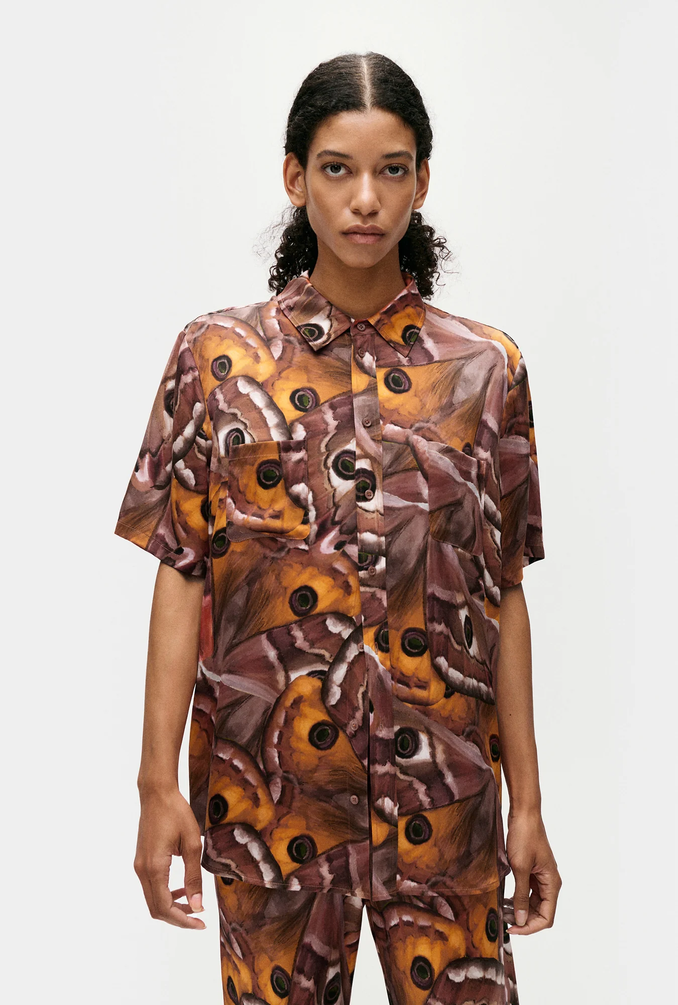 Short Sleeve Boyfriend Shirt Wingspan - Image 3