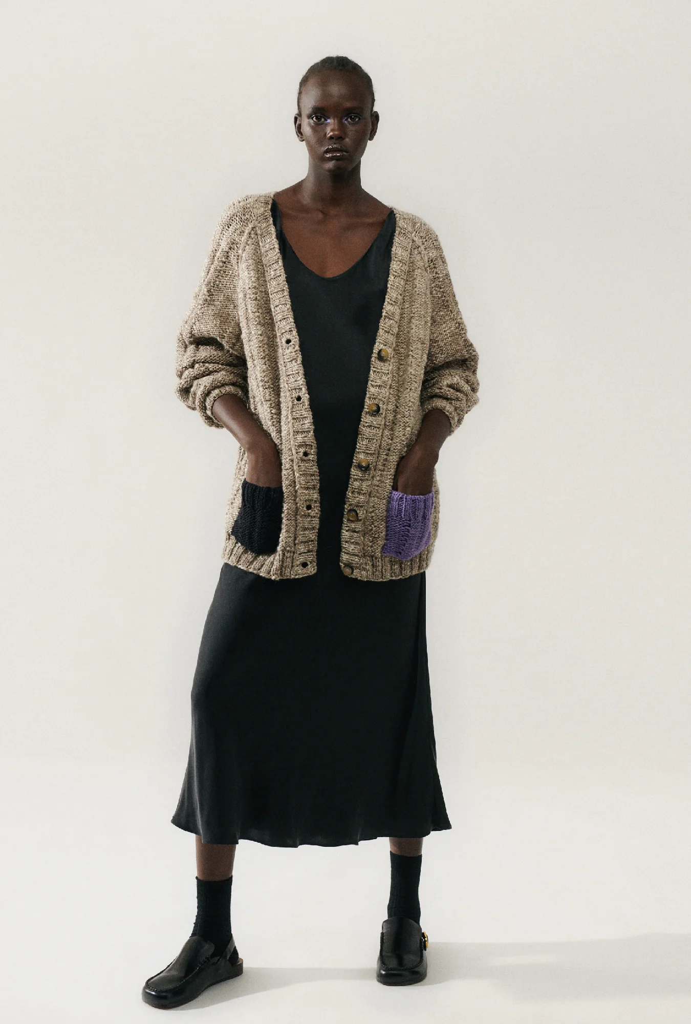The Big G Cardigan Natural Brown - Image 4