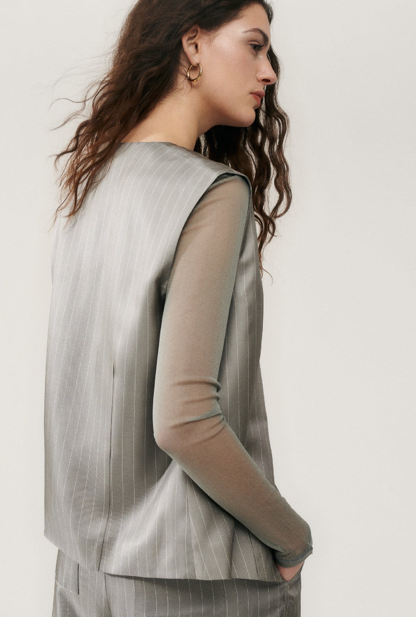 Twill Slouch Vest Moon Pinstripe - Image 4