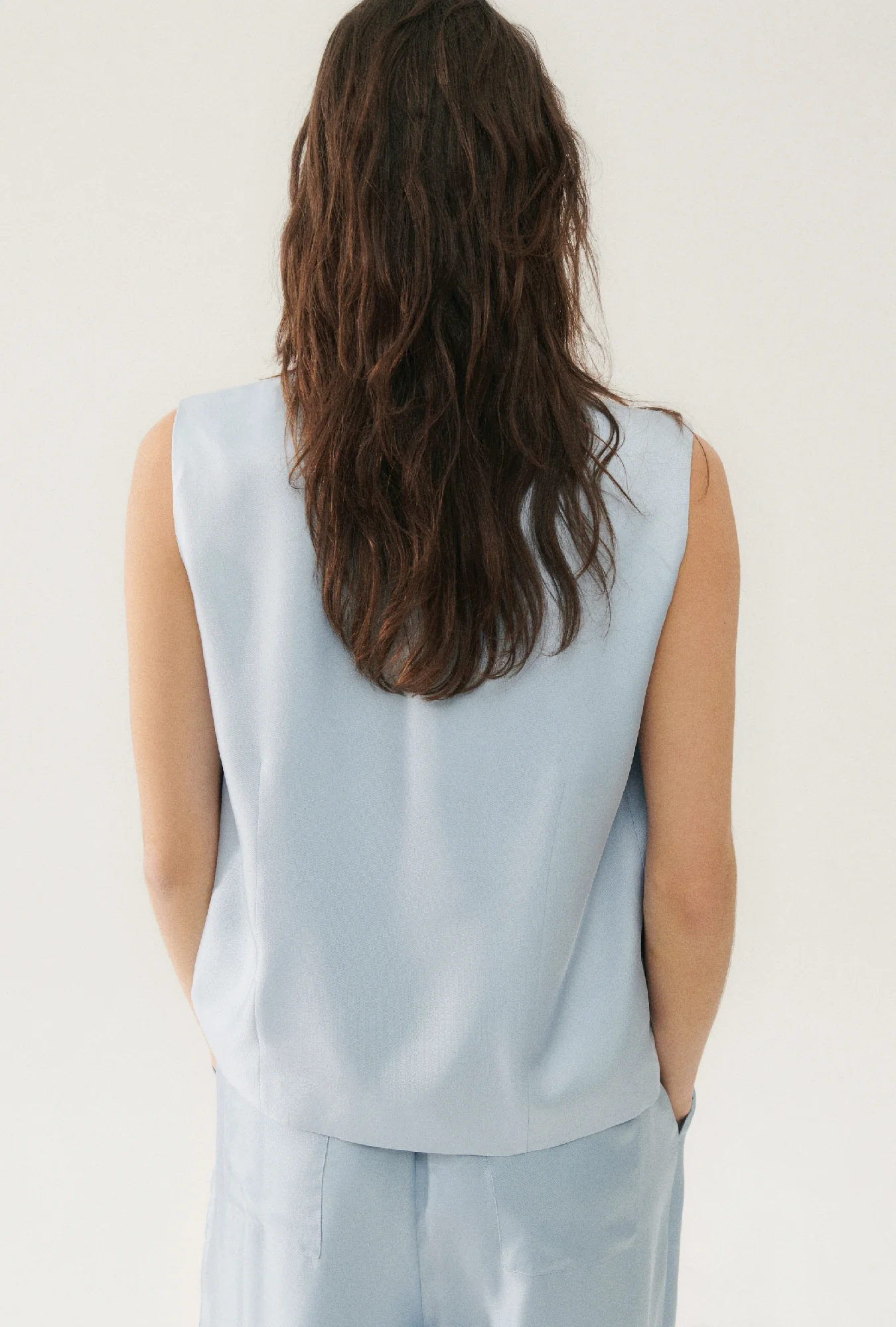 Twill Slouch Vest Sky - Image 4