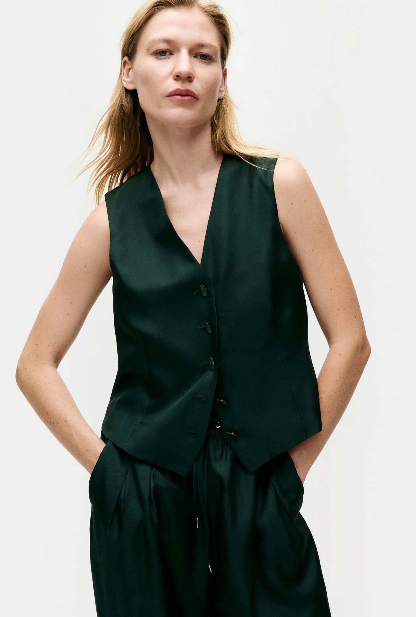 Twill Vest Scarab - Image 4