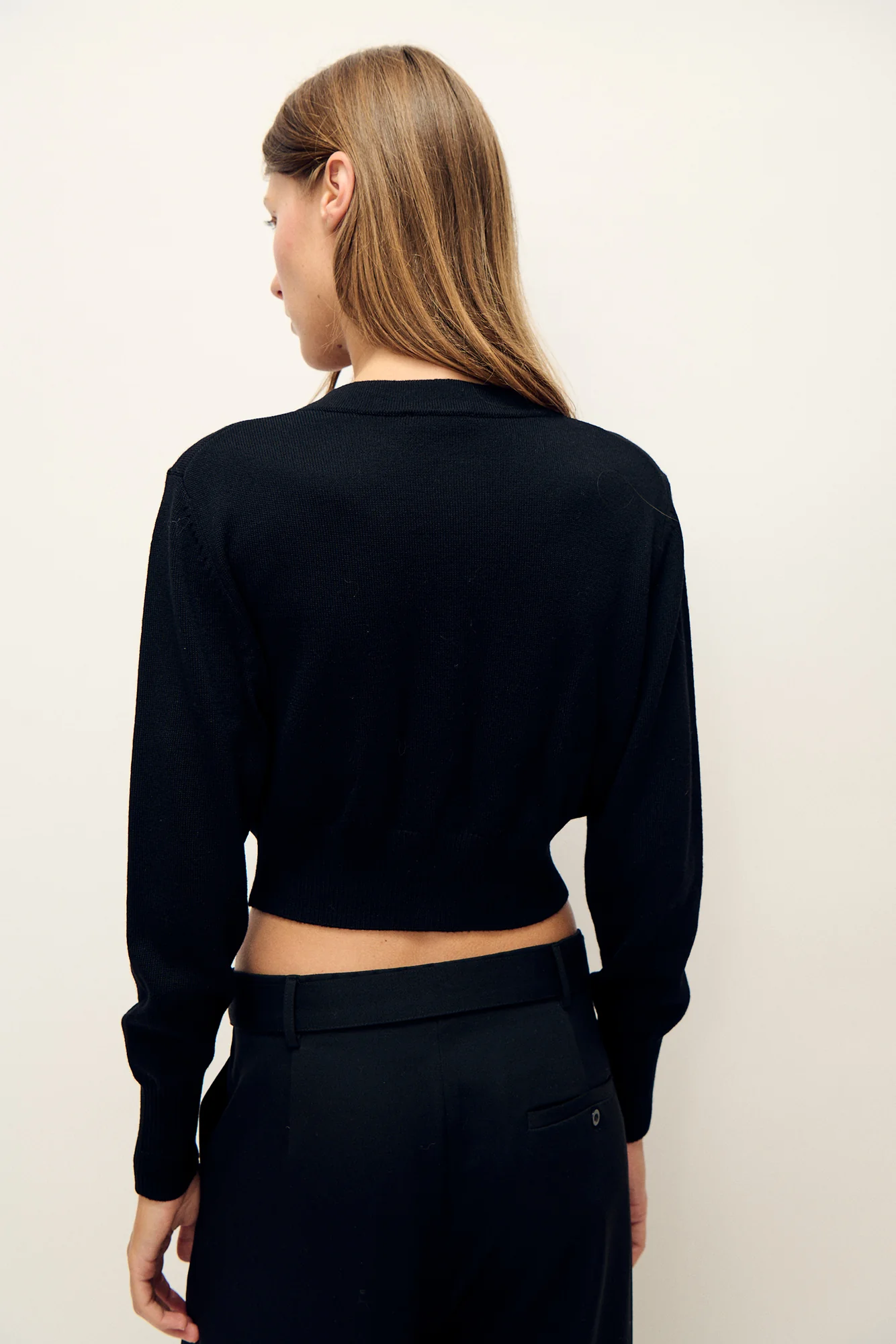 Wool Cropped Cardigan Black - Image 3
